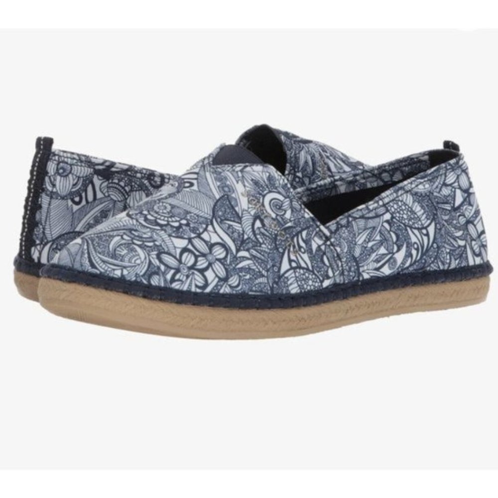 Sakroots woman's Elton Loafers Floral Textile Blue 9
